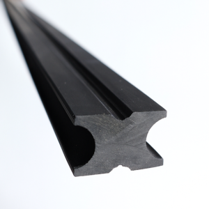 Listwa montażowa do lameli czarna