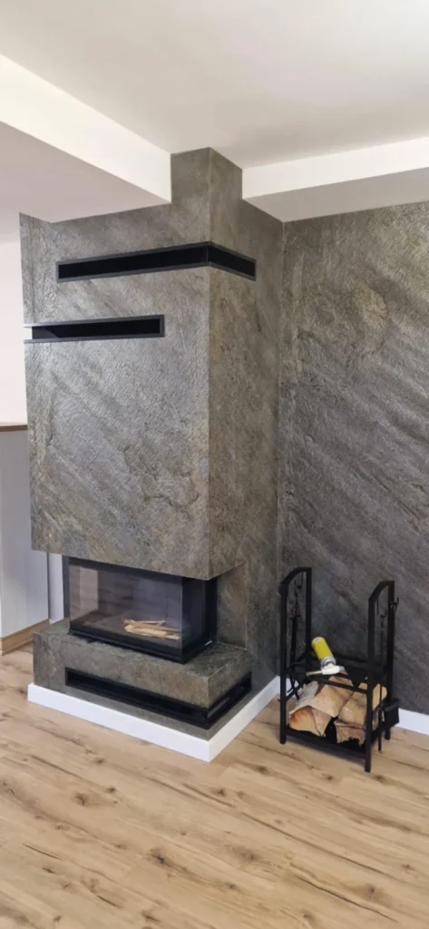 realizacja kominka fornirem kamiennym MEADOW STONE